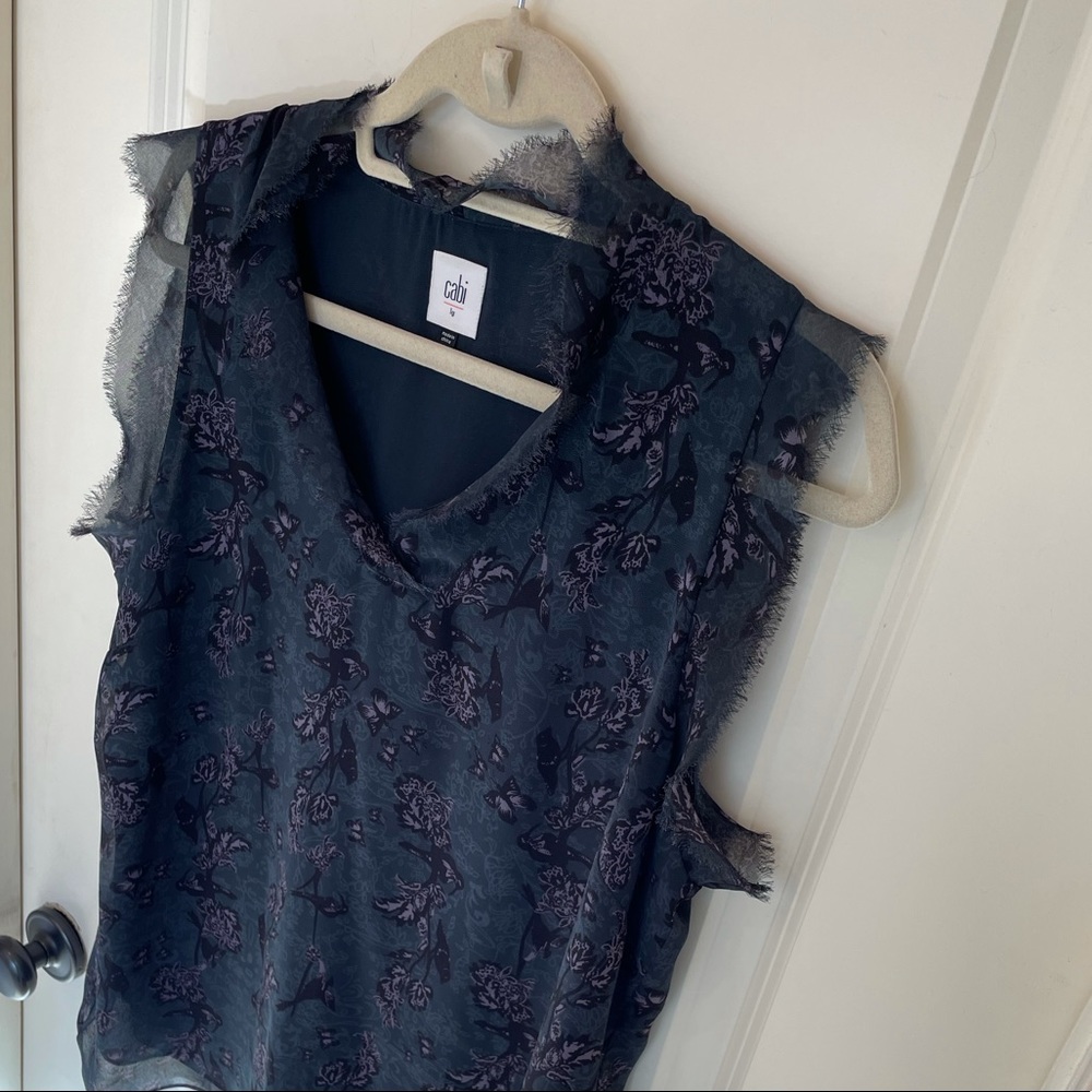 CAbi 3065 Evermore Flutter Sleeve Floral Top - EUC!!